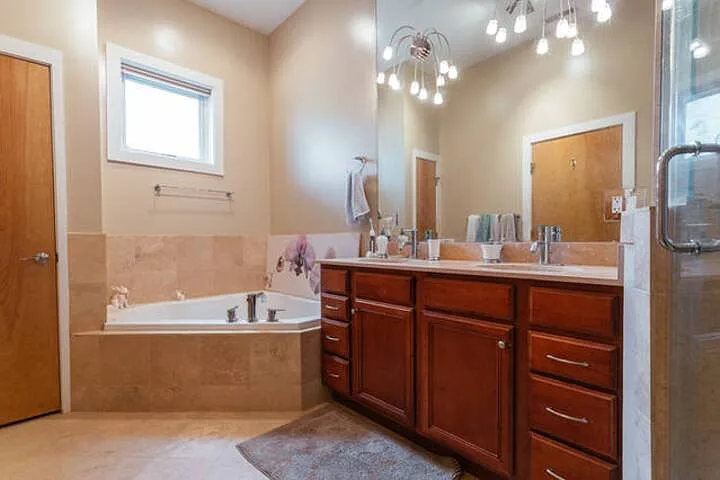 2342 W North Ave #201 — Photo 16