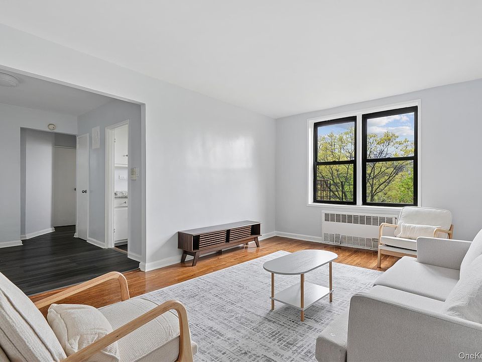 1st image of 33-24 Junction Blvd #6R
