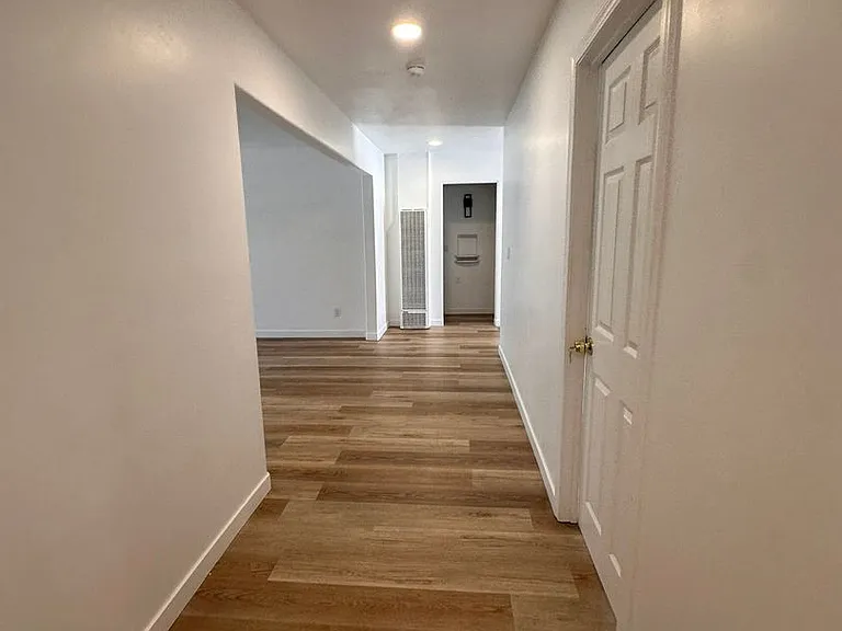 6249-6253 Mary Lane Dr — Photo 39