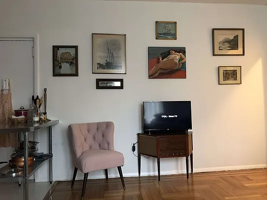 Rented by Arena Real Estate | media 33