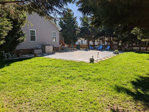 2nd image of 5320 Hillside Way