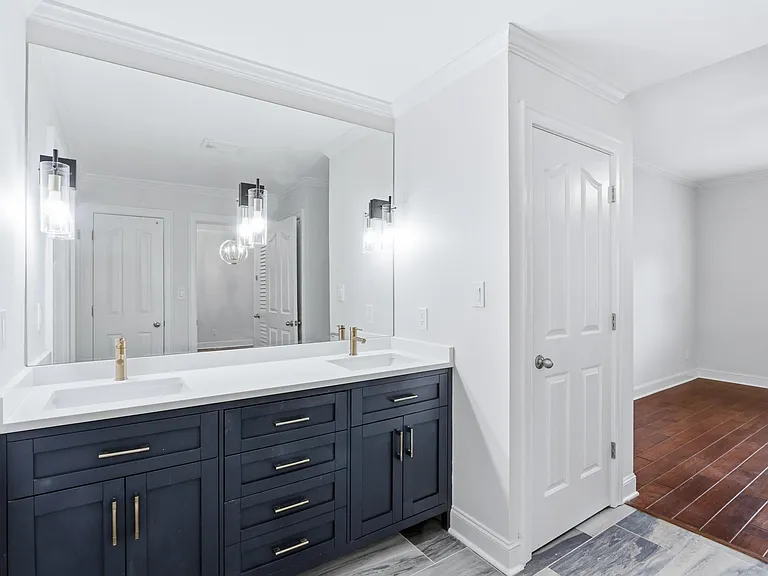 5400 Park Ave #205 — Photo 17
