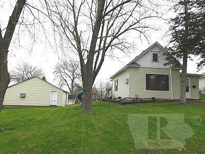 1st image of 25 Pine Ave