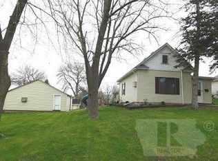 25 Pine Ave, Charter Oak, IA 51439