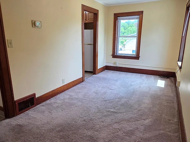 203 1/2 14th Ave SE #1324 — Photo 2