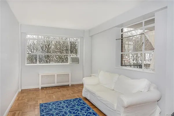 Sold by Robert E. Hill  | media 35