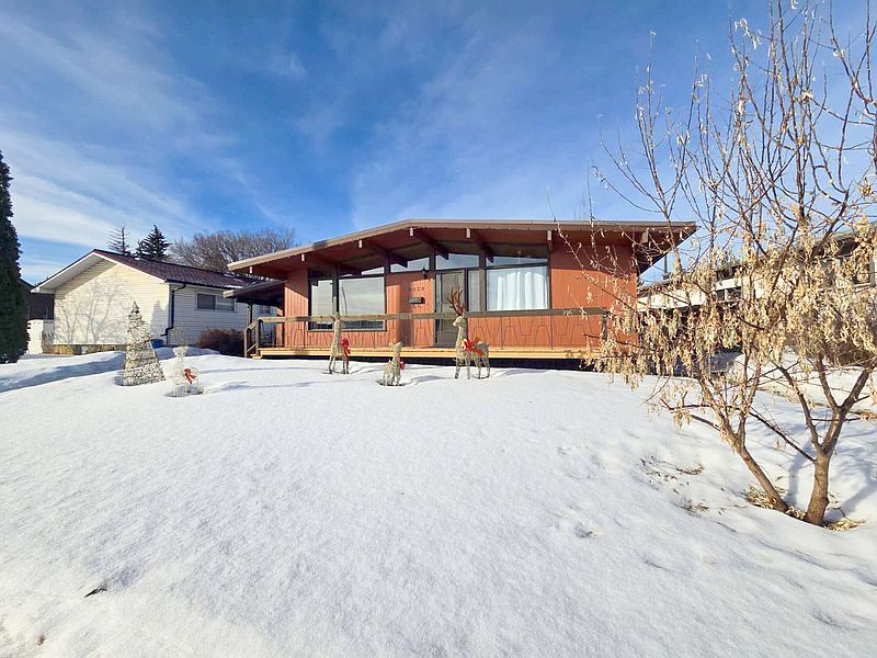 1st image of 8820 Meadowlark Rd NW