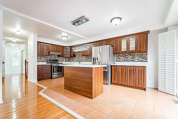 78 Fairhill Ave — Photo 6