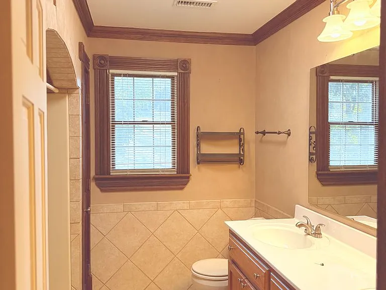 810 Lizabeth Dr — Photo 19