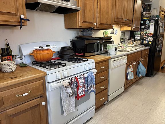 4th image of 501 N Tioga St APT 1A