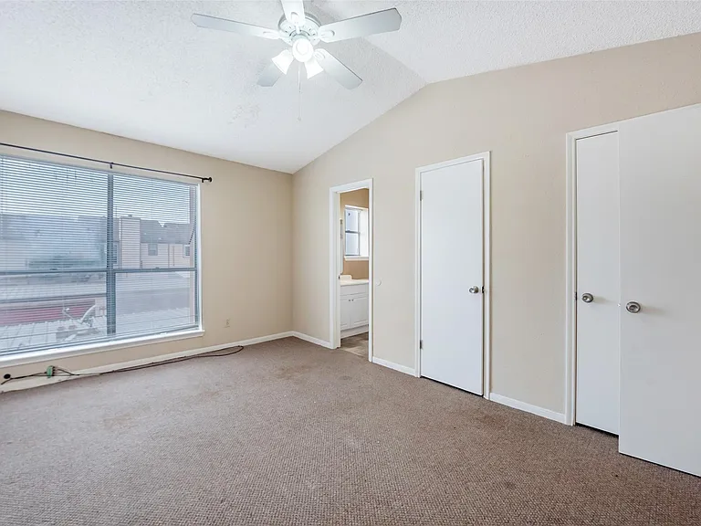 12400 Brookglade Cir #15 — Photo 22