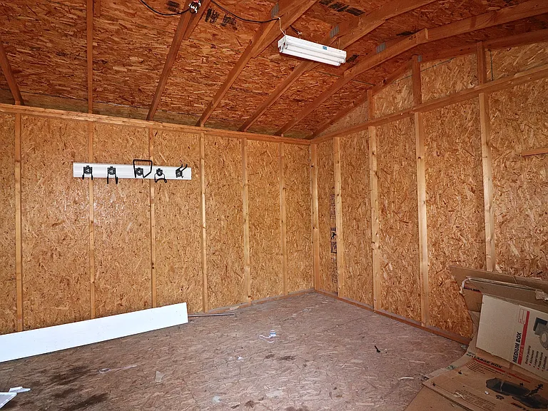 195 Russet Ct — Photo 48