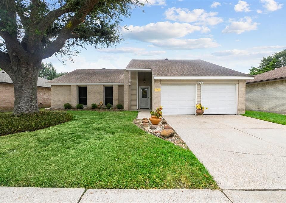 1st image of 11327 Chelsea Walk Dr