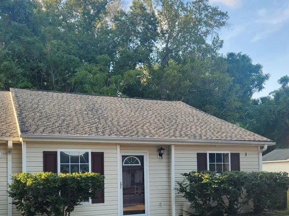 1563 Blaze Ln, Charleston, SC 29412