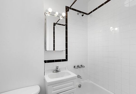 5th image of 164 Mott St #25F