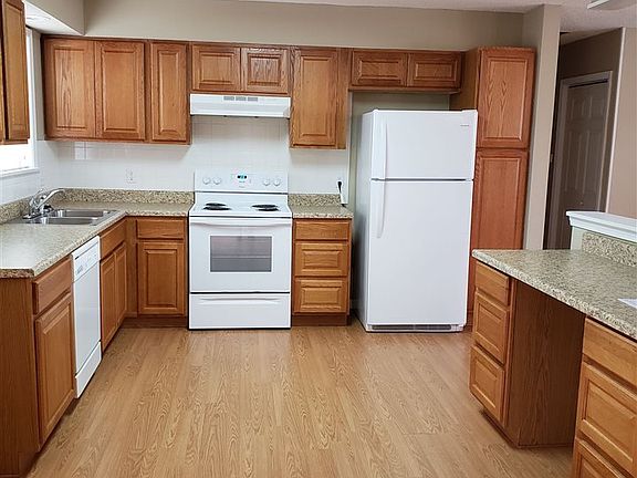 5th image of 4642 S Millwood Ave