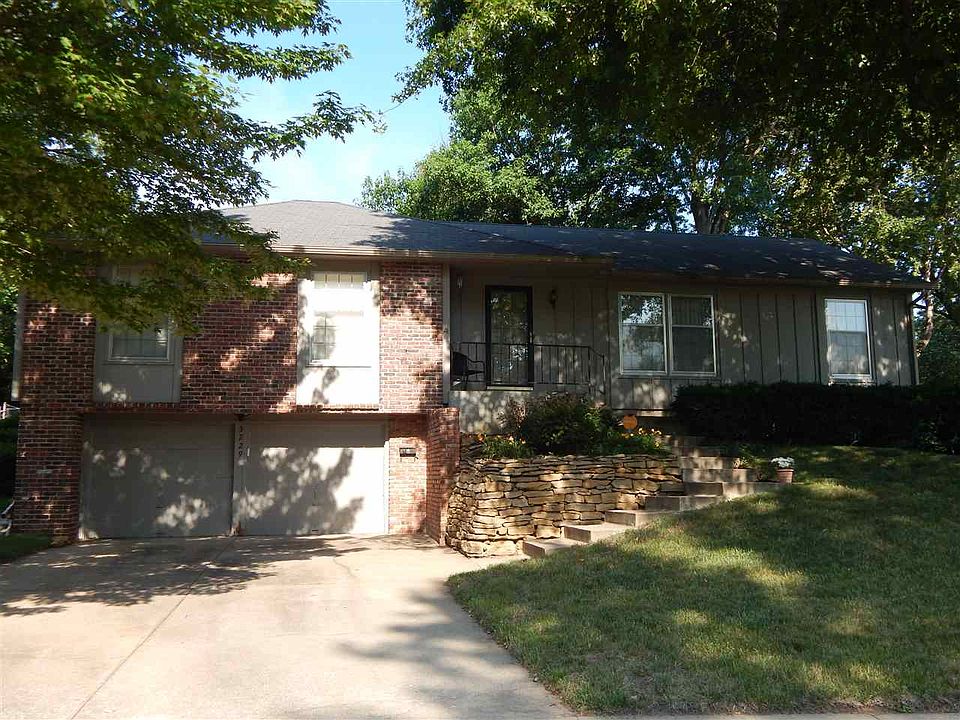 1st image of 3229 SW 33rd Ct