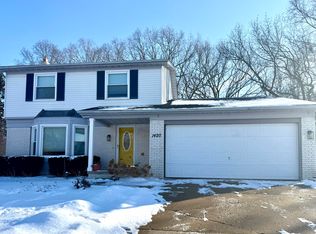 1420 Eastwood Cir, Saline, MI 48176