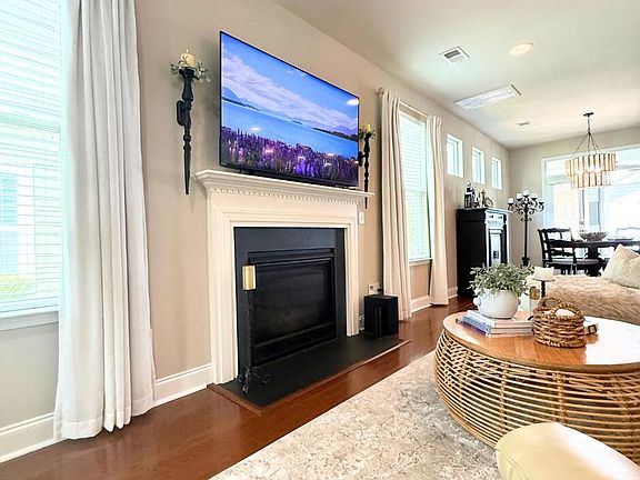 5th image of 103 Green Grass Rd