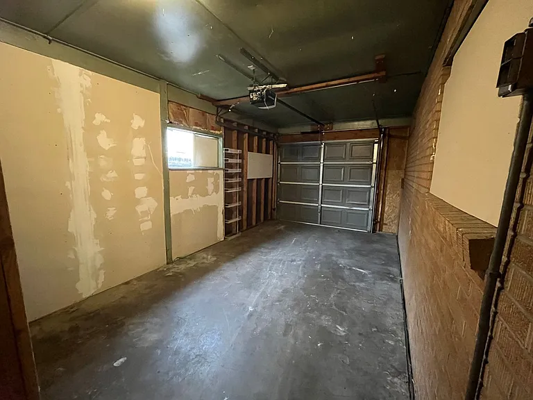 9231 Gaylord St — Photo 13