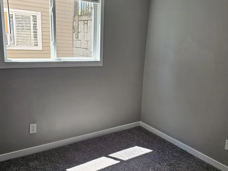 2324 Newton St #2324 — Photo 9