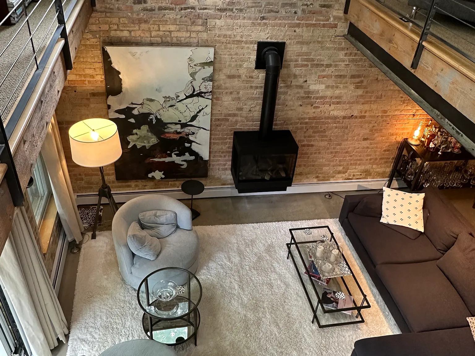 2 bed, 2.5 bath, 2400 sqft, $4,500 — Photo 1