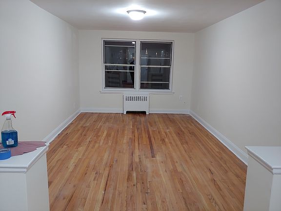 3rd image of 3325 76th St APT 3H