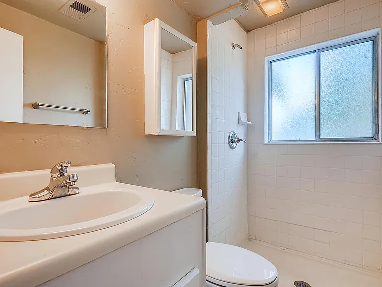 3940 Hoyt Ct — Photo 19