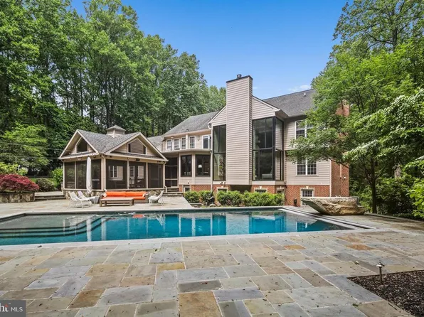 13773 Lakeside Dr, Clarksville, MD 21029