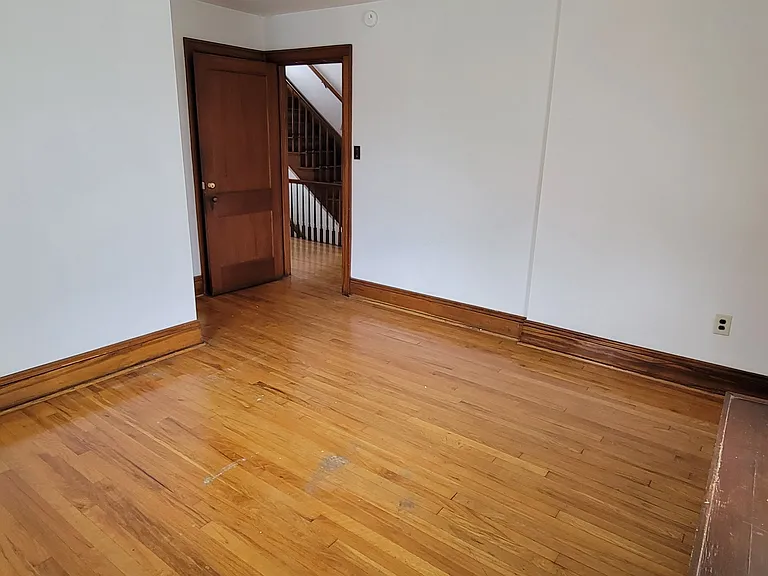 302 E Prospect St — Photo 19