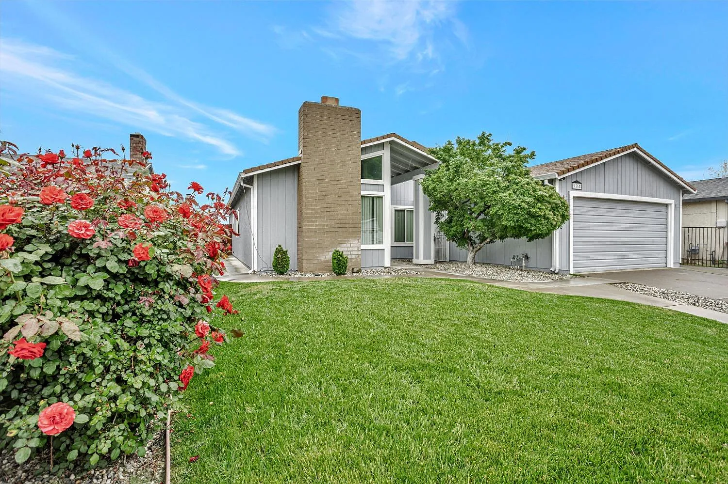 9565 Mirandy Dr photo 1