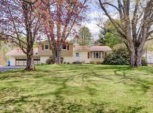 905 Midline Road, Amsterdam, NY 12010