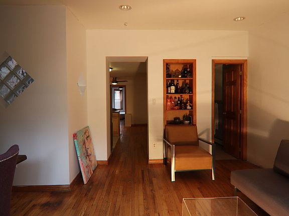 5th image of 102 15th St APT 1