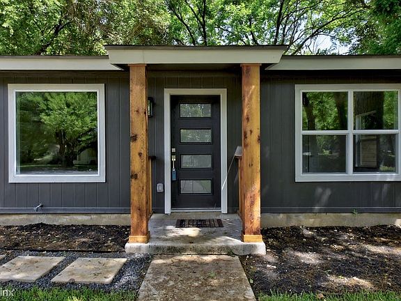 3rd image of 1010 Barbara Dr
