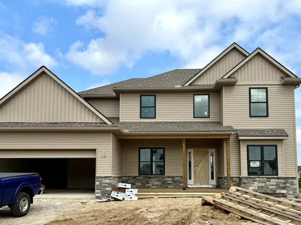 5051 Magnolia Dr, Oregon, OH 43616