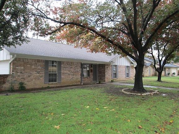 2nd image of 3332 Willowcrest Dr