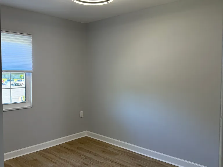 601 Colonial Ave — Photo 6