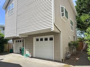 11717B 16th Ave NE, Seattle, WA 98125