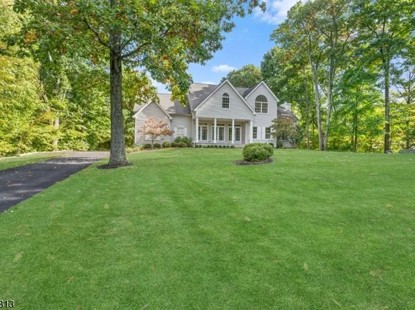 43 Stonehedge Dr, Hardyston Twp., NJ 07460