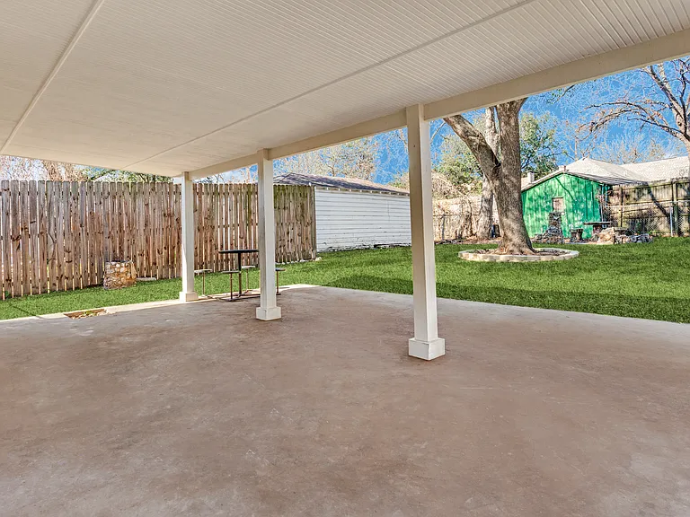 1631 Homewood Pl — Photo 15