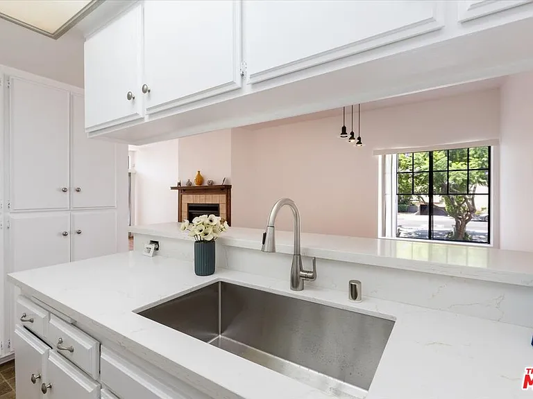 844 Magnolia Ave #14 — Photo 8