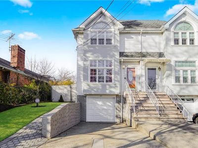 44 Linton Pl, Staten Island, NY, 10308