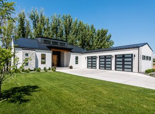 557 N 470 E, Providence, UT 84332
