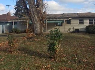 326 Oak Grove Rd, Medford, OR 97501