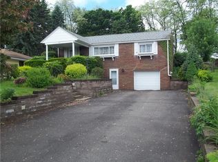 335 Skyview Dr, Monroeville, PA