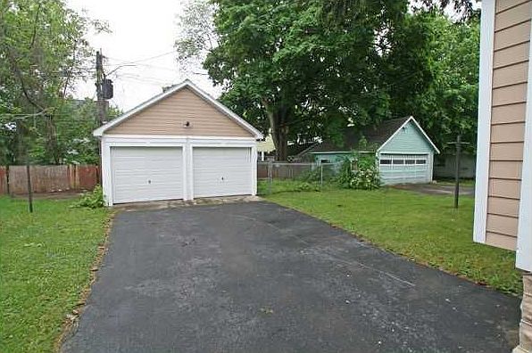 2nd image of 957 Arnett Blvd