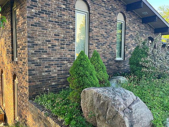 3rd image of 15940 350th St