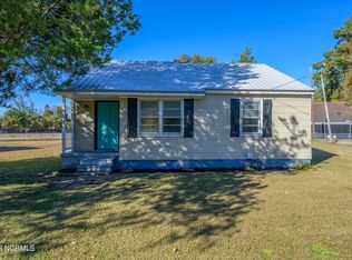 143 Old Vanceboro Rd, New Bern, NC 28560