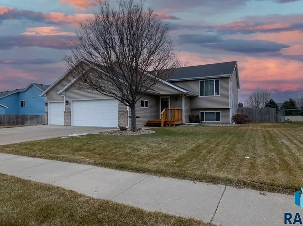 7705 W Marlis St, Sioux Falls, SD 57106