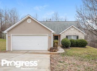5616 Fairway Forest Dr, Winston Salem, NC 27105